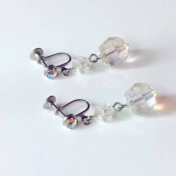 American Vintage GLASS EARRINGS Aurora Borealis Crystal Dangle Silver Screw Back - Picture 4 of 4